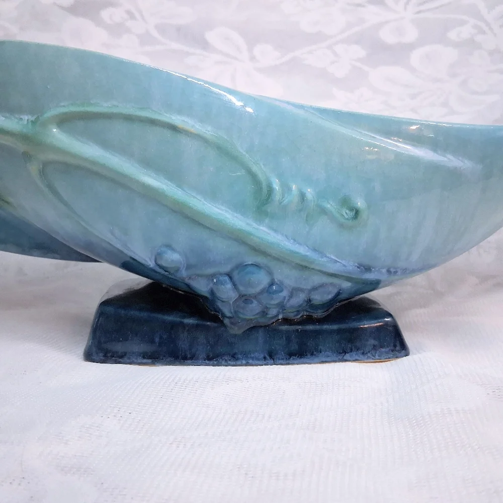 Vintage Roseville Pottery Wincraft Console Bowl Azure Blue Grapevine 228-12 - Picture 5 of 16
